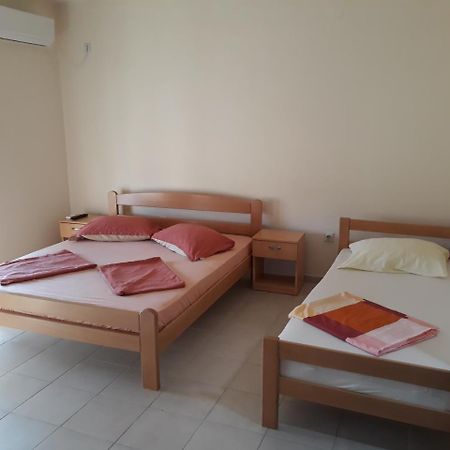 Korac Apartments Улцин Екстериор снимка