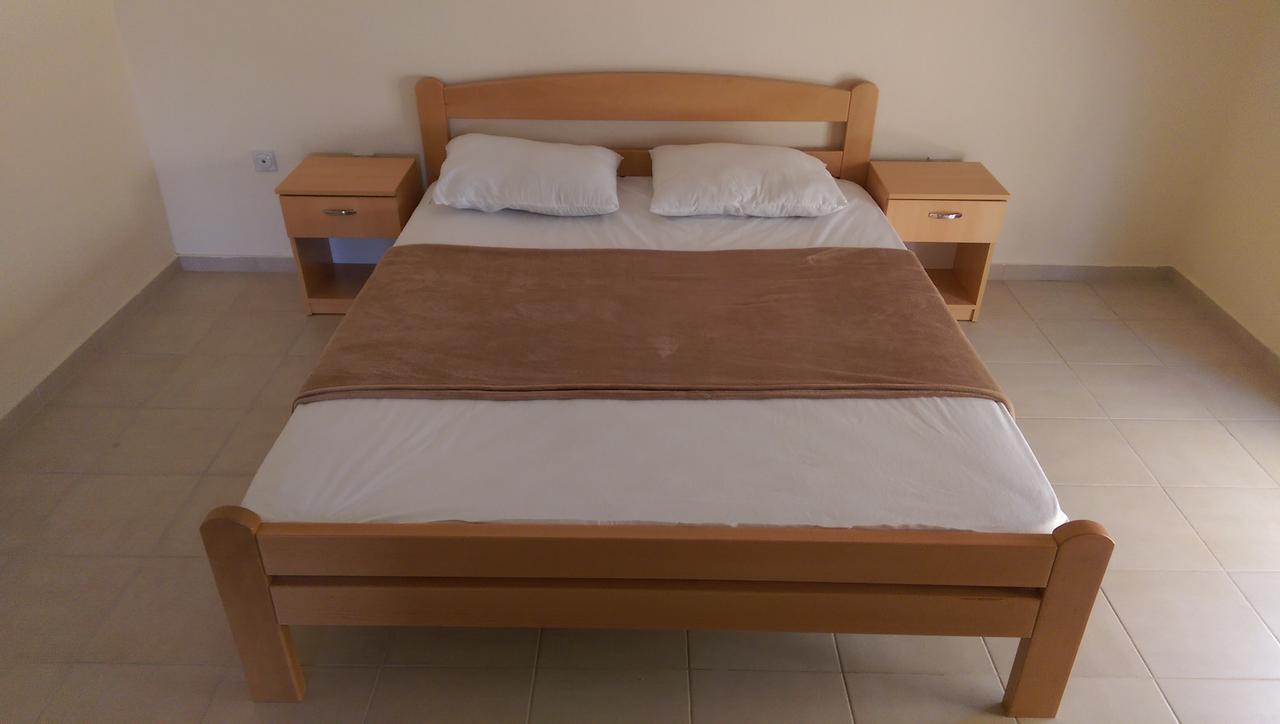 Korac Apartments Улцин Екстериор снимка