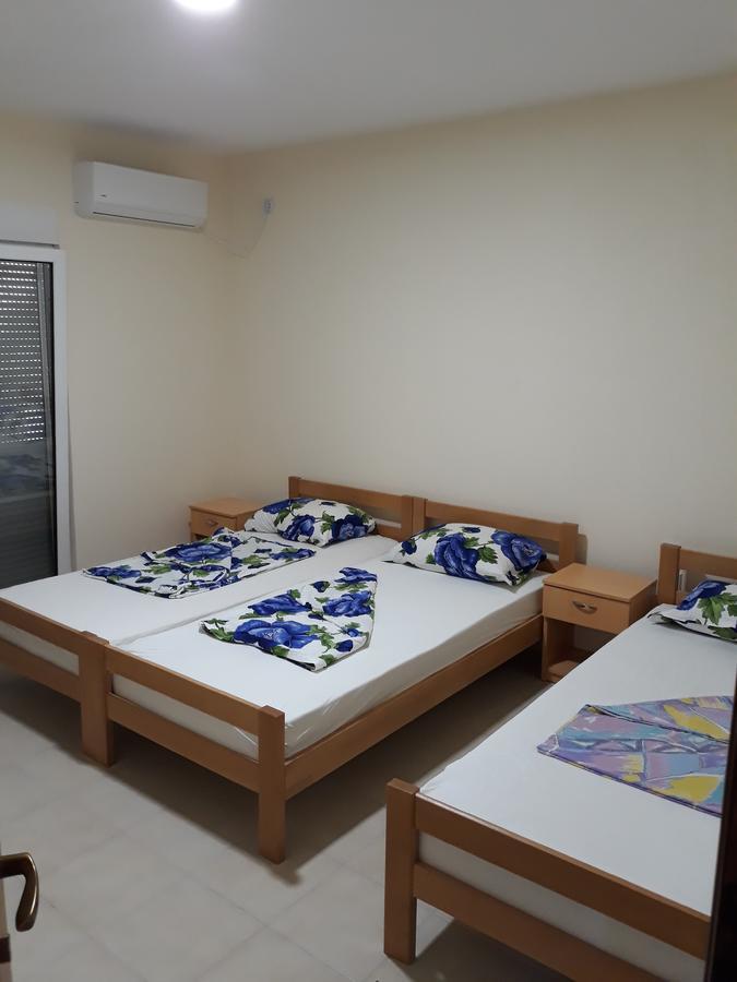 Korac Apartments Улцин Екстериор снимка