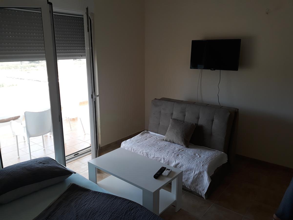 Korac Apartments Улцин Екстериор снимка