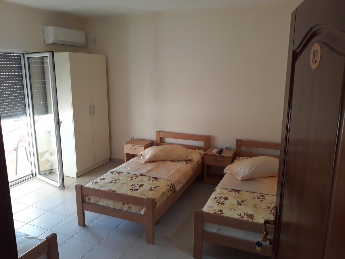 Korac Apartments Улцин Екстериор снимка