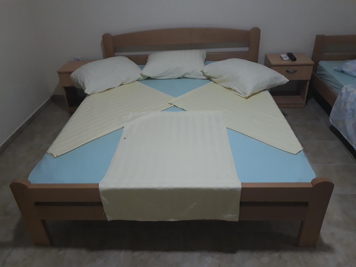 Korac Apartments Улцин Екстериор снимка
