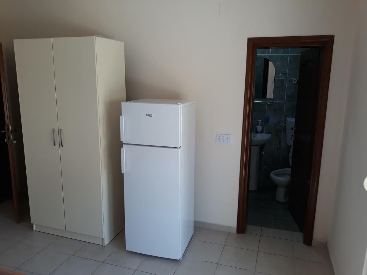 Korac Apartments Улцин Екстериор снимка