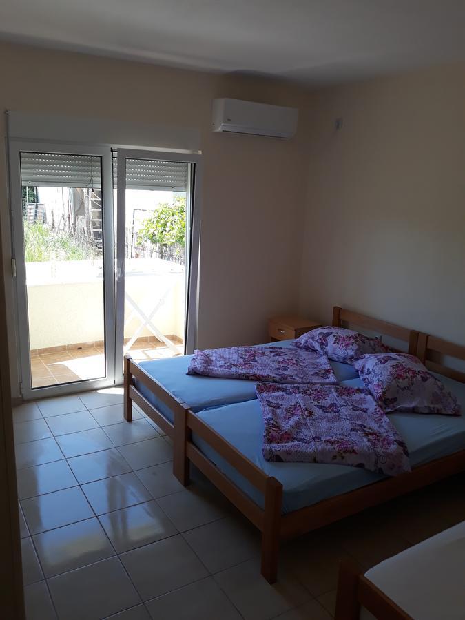 Korac Apartments Улцин Екстериор снимка
