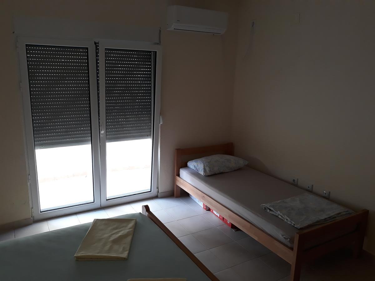 Korac Apartments Улцин Екстериор снимка