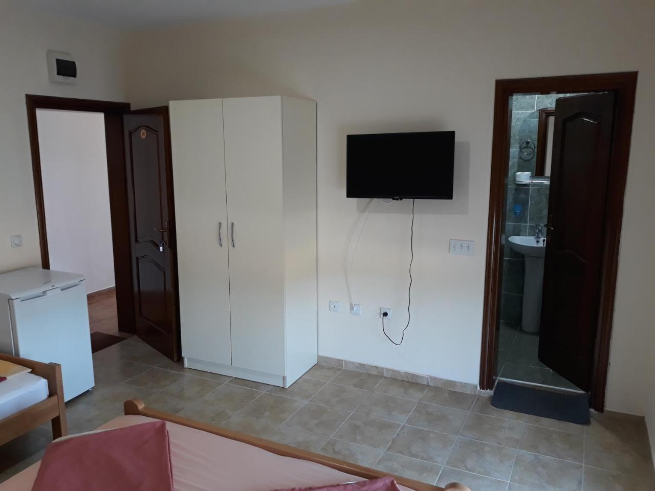 Korac Apartments Улцин Екстериор снимка